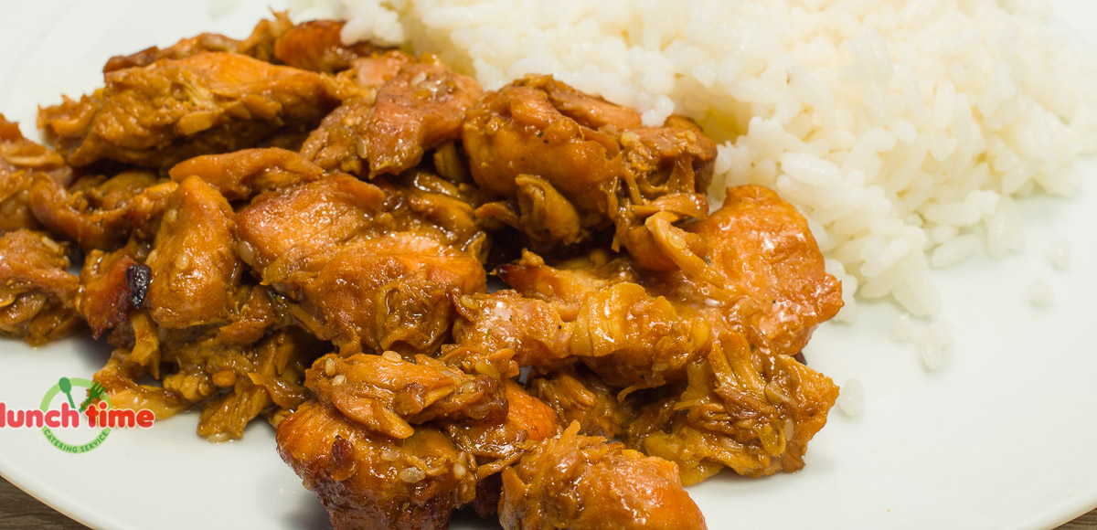 Курица терияки (имбирь, мёд, рисовый уксус, соус терияки); 100 гр. ланч тайм